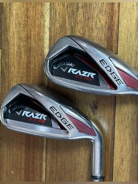 Callaway RAZR Edge 7 and 8  Iron Golf Clubs - Silver with Red/Black Accents